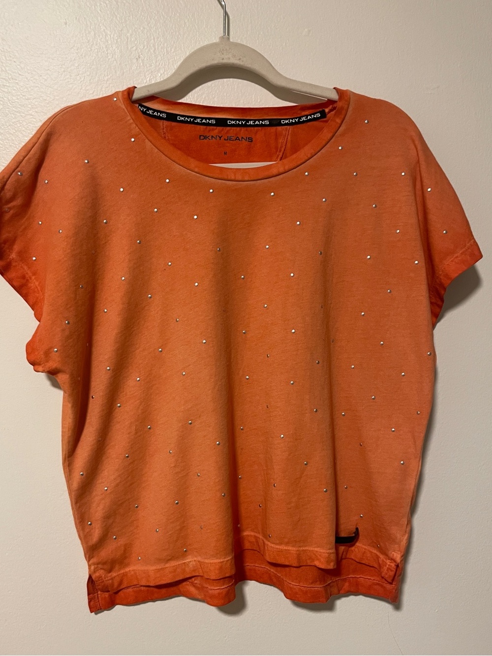 DKNY Jeans Studded Short Sleeve Tee Shirt Ombre Coral Orange Relaxed Fit Medium